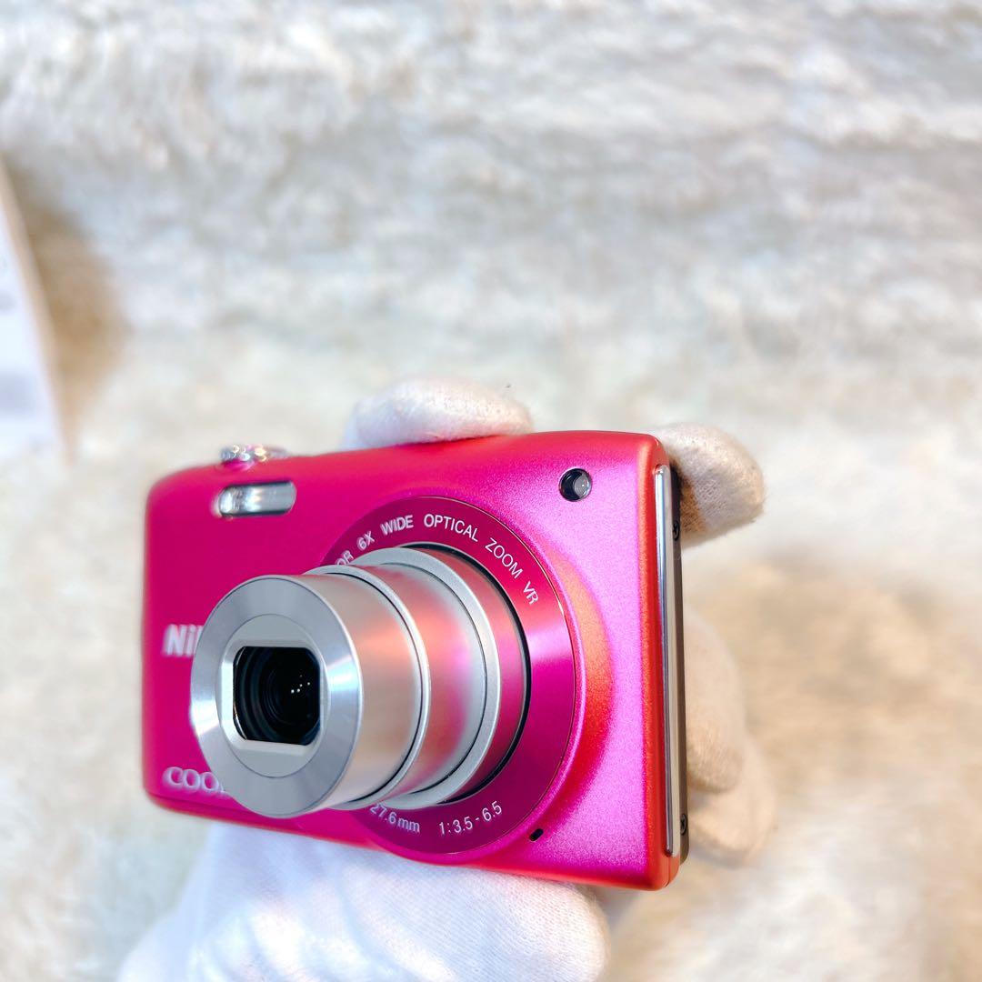 【極美品】NikonニコンCOOLPIX S3300 ピンク　説明書付きコンデジ