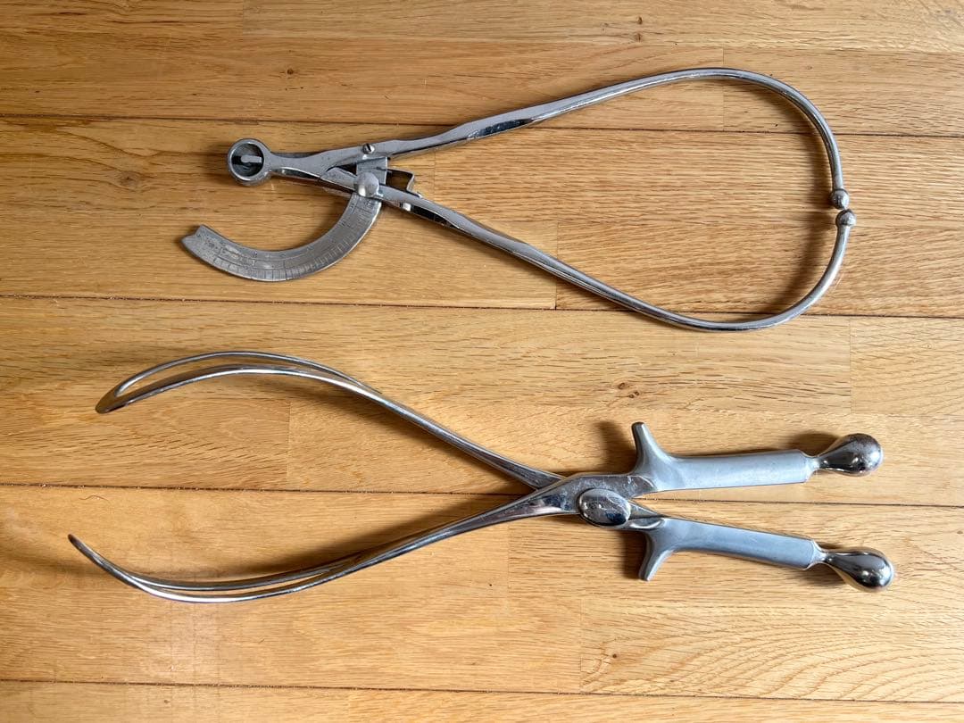 古道具　アンティーク雑貨　産婦人科　分娩用ネーゲル鉗子　マルチン骨盤計