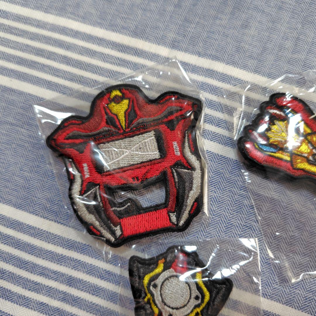 値下げ中ウルトラマン　刺繍ブローチ　未開封未使用品　10点セット
