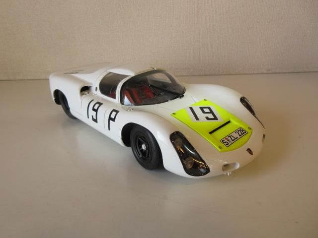 特価 exoto (1/18) ポルシェ 910 #19