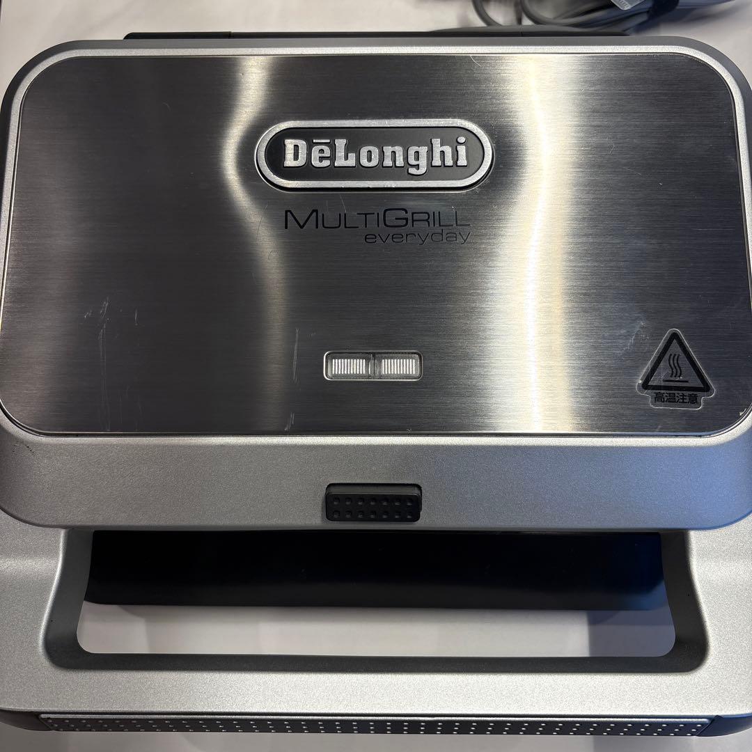 De'Longhi デロンギ　マルチグリル ホットサンド & ワッフルメーカー