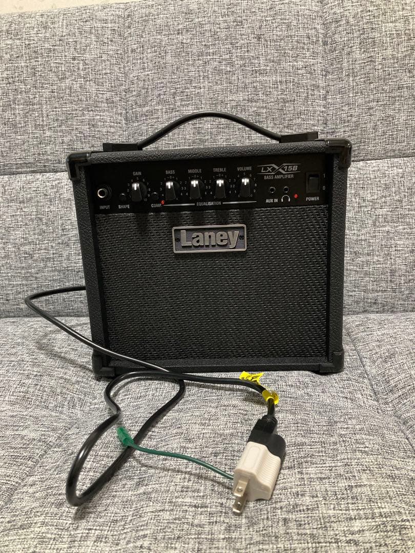 [超美品] 自宅用小型ベースアンプ　LANEY　LX15B