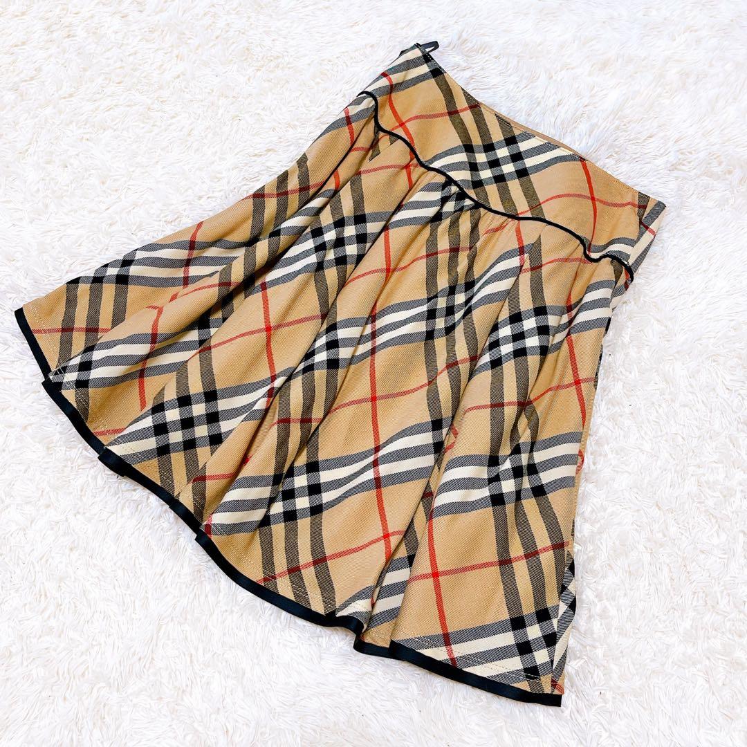 りす♦️バーバリー ブルーレーベル ノバチェック フレアスカート