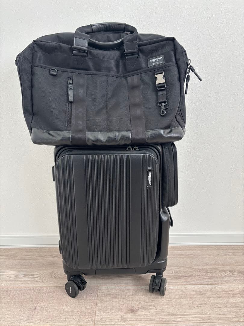 BERMAS バーマス　サイドポケット付きフロントオープンEURO CITYⅢ