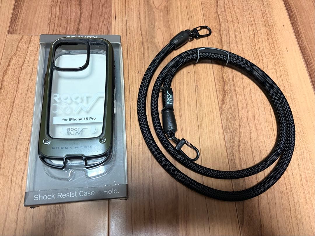 ROOT CO. iPhone 15 Pro用ケース　ストラップ付