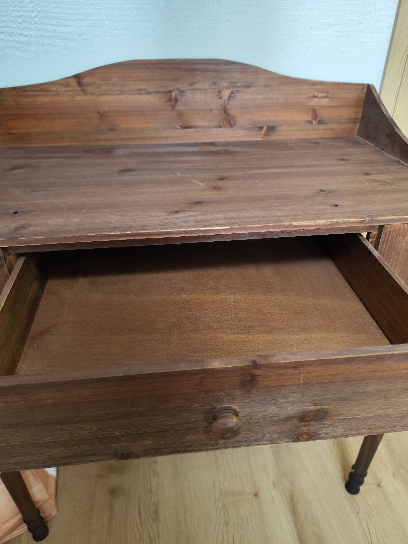 サリュ　机　テーブル　ライティングデスク