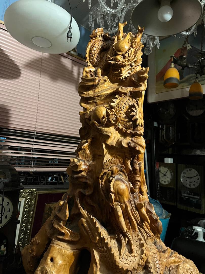 木彫り龍、龍の木彫り、特大木彫りの龍、一刀彫の龍、ドラゴン、木の株の龍