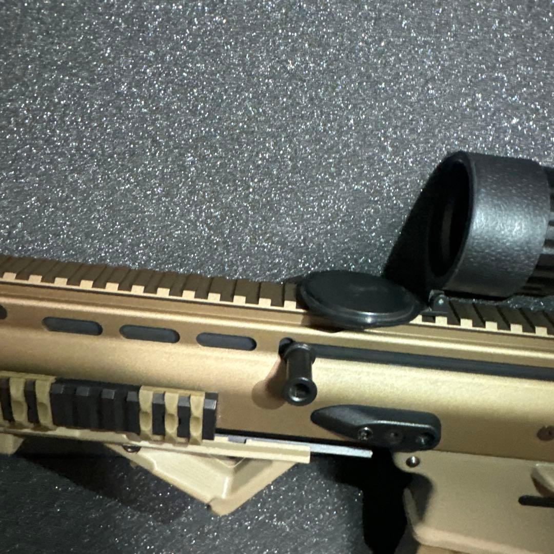 東京マルイ SCAR-L次世代電動ガン タンカラー スコープ付き