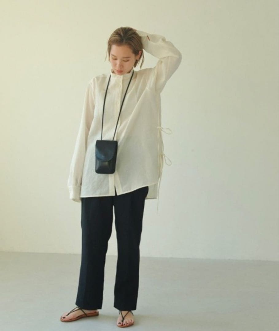 TODAYFUL 新品・未使用レザーマルチポシェットBLACK