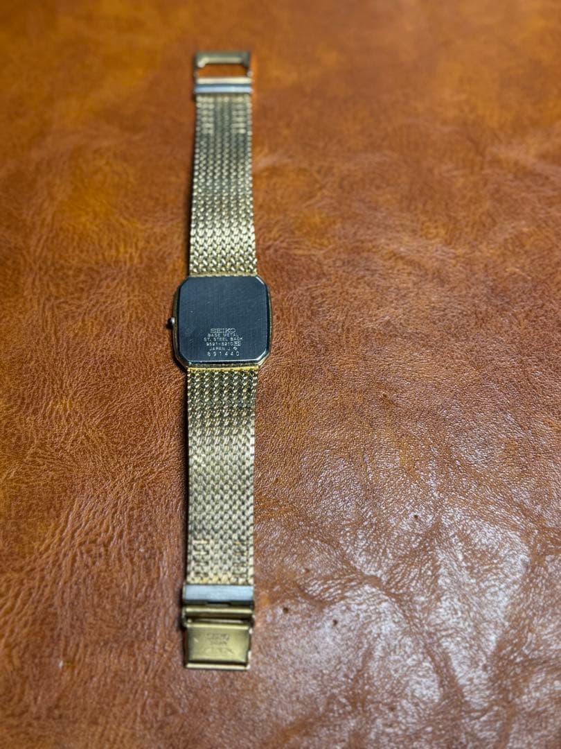 A42 希少 稼動品 SEIKO DOLCE 2pダイヤ　80年代ヴィンテージ