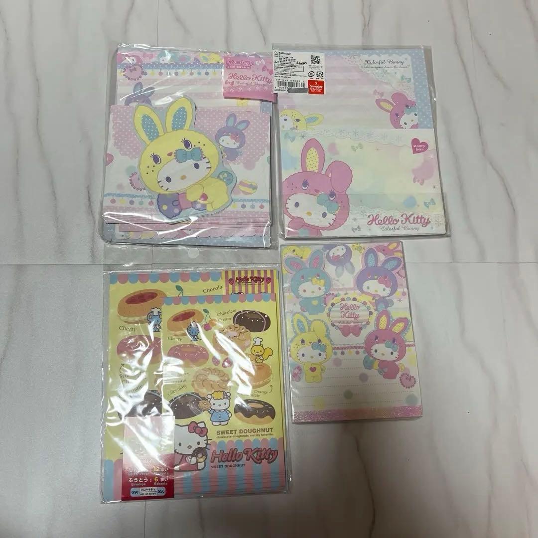 ハローキティ新品　ご当地キーホルダー　ボールペン　シール　プラモデル　限定 レア