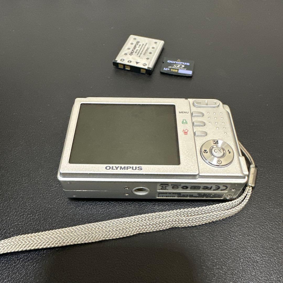OLYMPUS FE-150 CAMEDIA 動作品　中古良品　xdカード付き