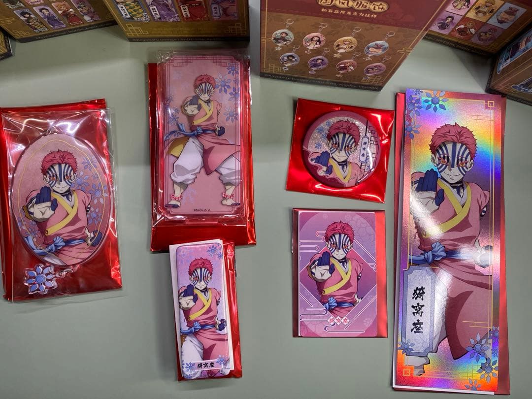 鬼滅の刃 国風服 中国限定 2弾 アクリルスタンド 缶バッジ 6点セット 猗窩座
