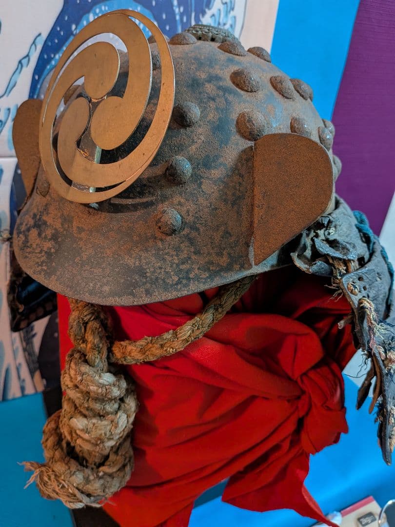 戦国時代極稀少博物館級１４６７〜１５６８年頃尾長巴御家紋前立武将厳星兜時代本歌兜