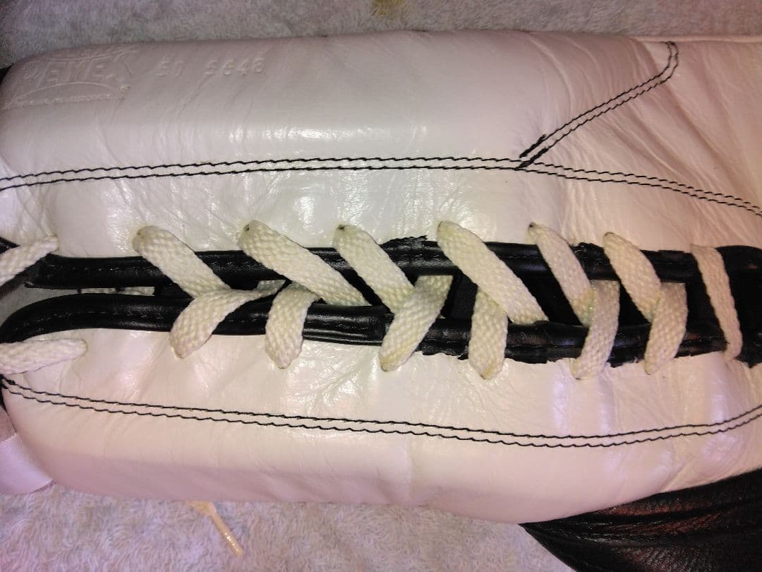 カサノバ、レイジェス　ボクシンググローブ