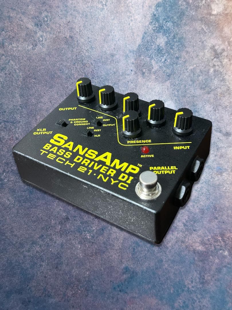 【定番旧型！】Tech 21 SansAmp Bass D DI