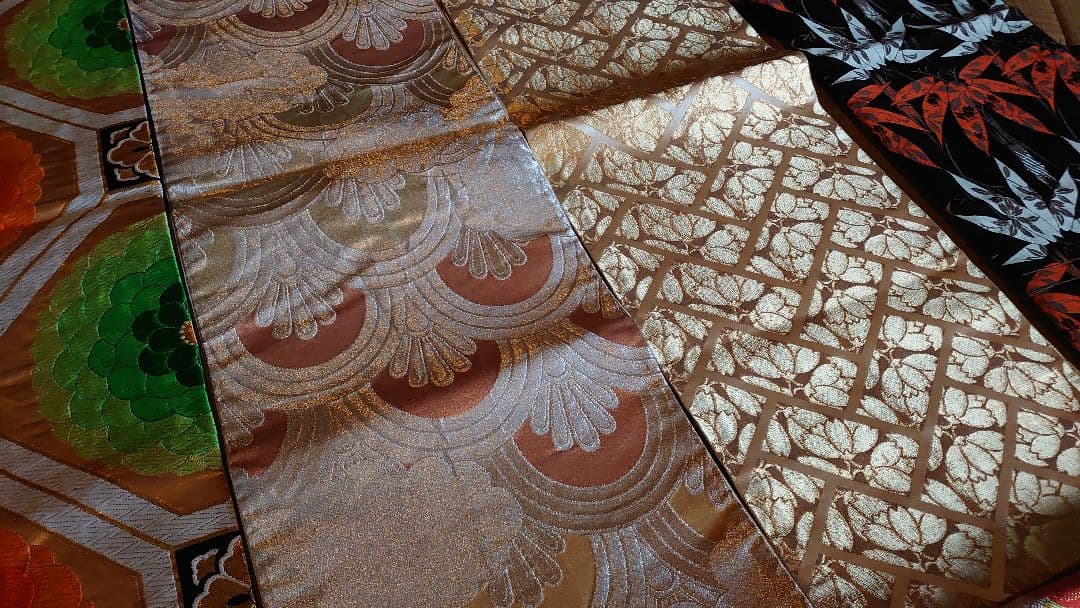 袋帯　着物　帯　刺繍　金糸　旧家　１０種　１０枚