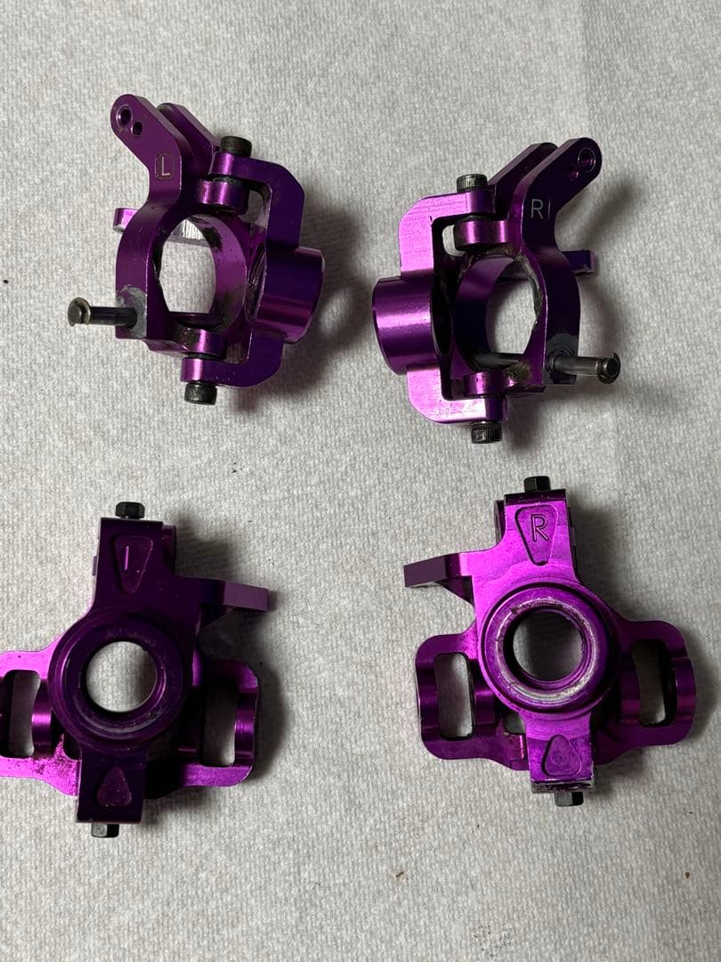 hpiサベージ アップライト　ナックル　ハブ