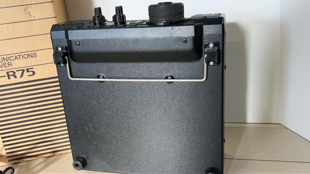 iCOM /IC-R75　レシーバー　 無線機　ジャンク品　アイコム