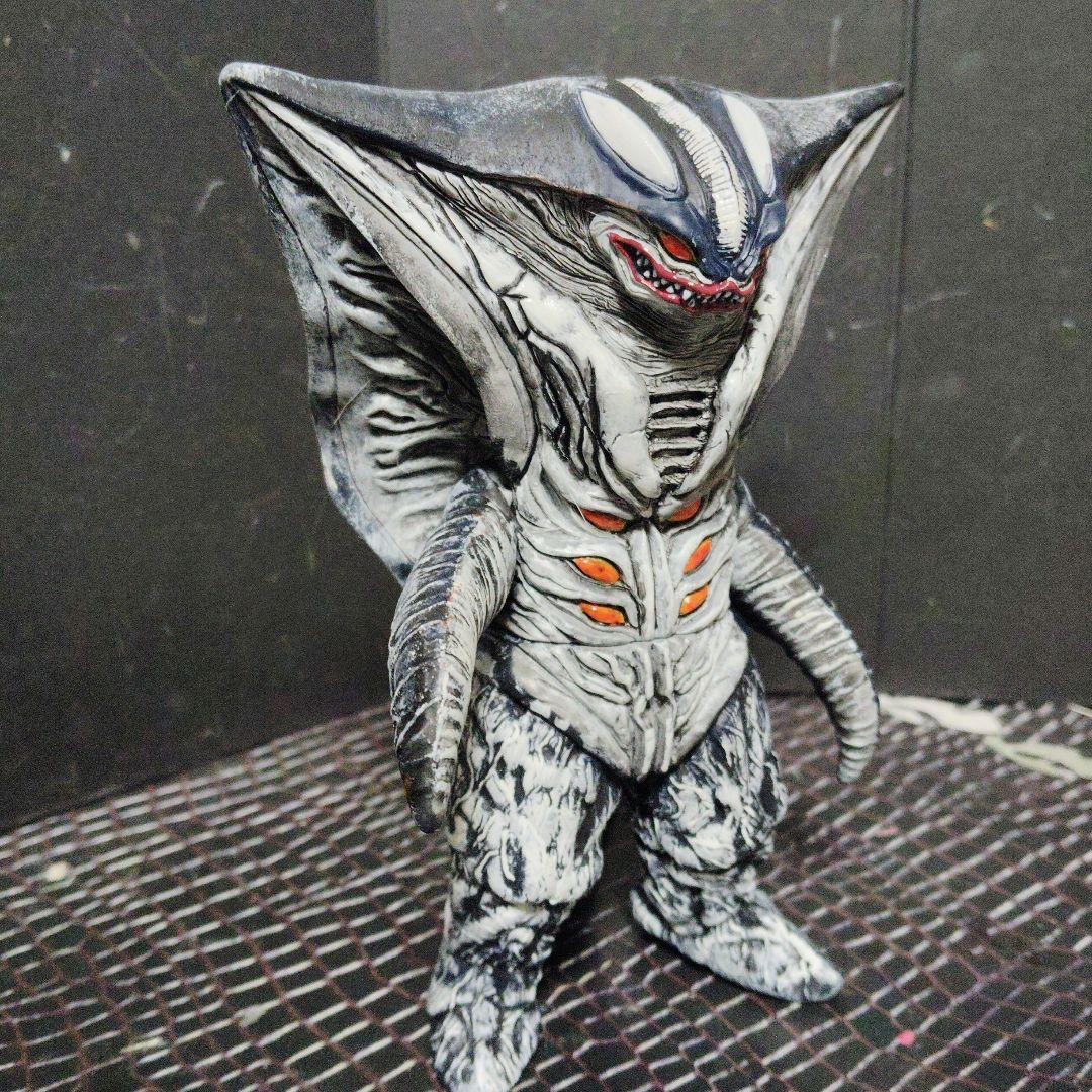 シャーク尊ウルトラ怪獣旧型ソフビスキューラ.ガゾート