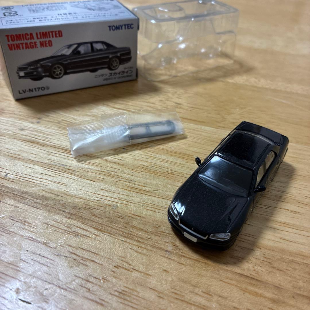 トミカリミテッドヴィンテージネオ ニッサン スカイライン R34 黒