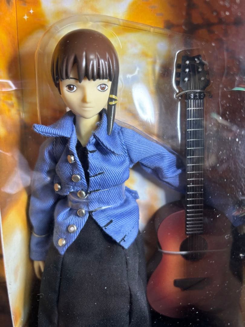 serial experiments lain フィギュア　ギターver