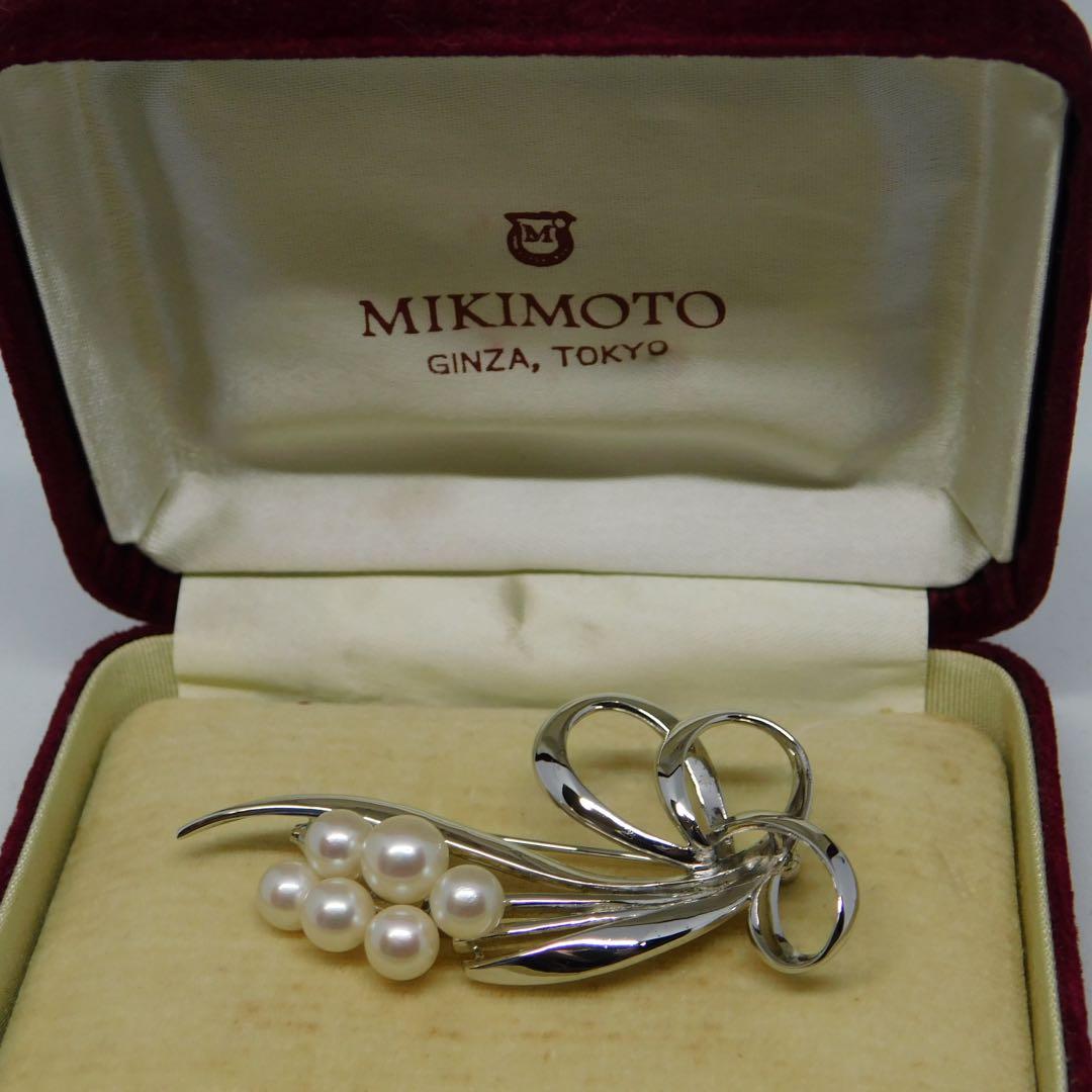 美品 箱付　ミキモト パール 6粒 皇室御用達　コサージュ　シルバー ブローチ