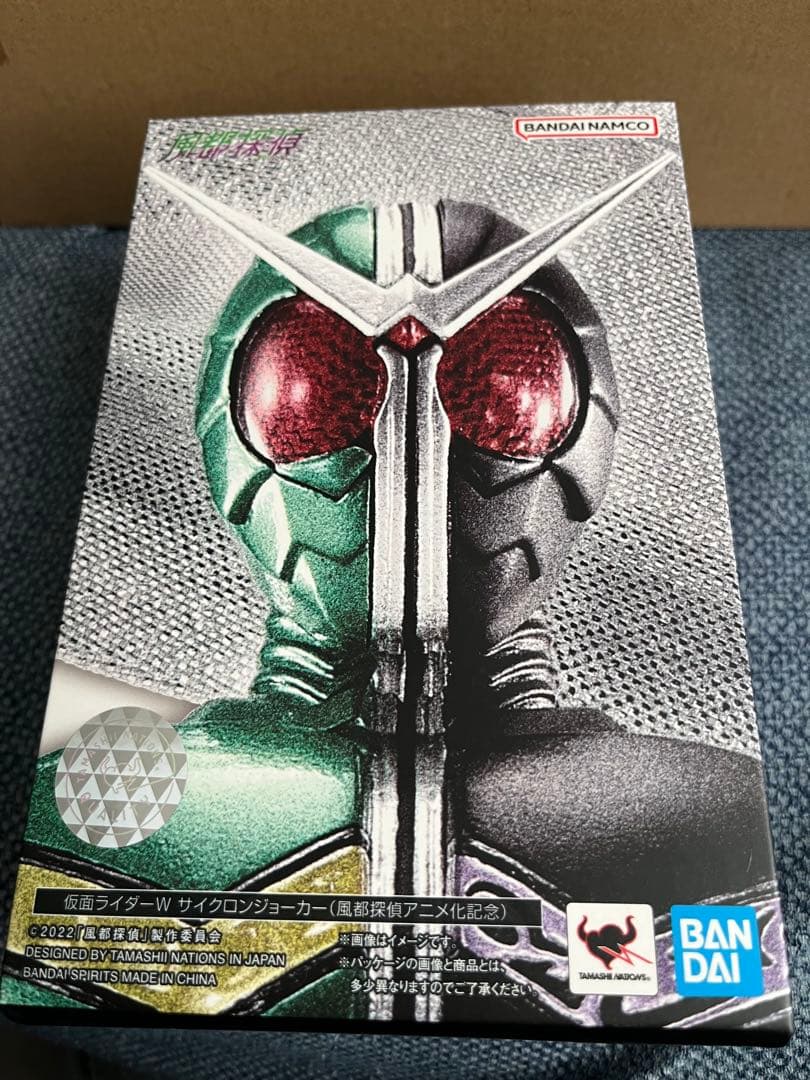 S.H.Figuarts 真骨彫　仮面ライダーW サイクロンジョーカー 風都探偵