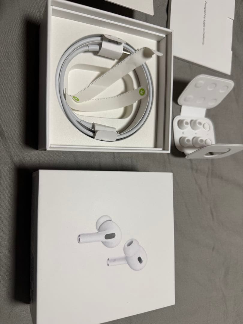 AirPods Pro2 ライトニング 本体 箱・充電ケース付き 付属品完備
