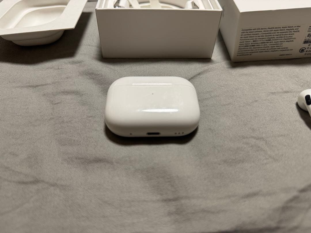 AirPods Pro2 ライトニング 本体 箱・充電ケース付き 付属品完備