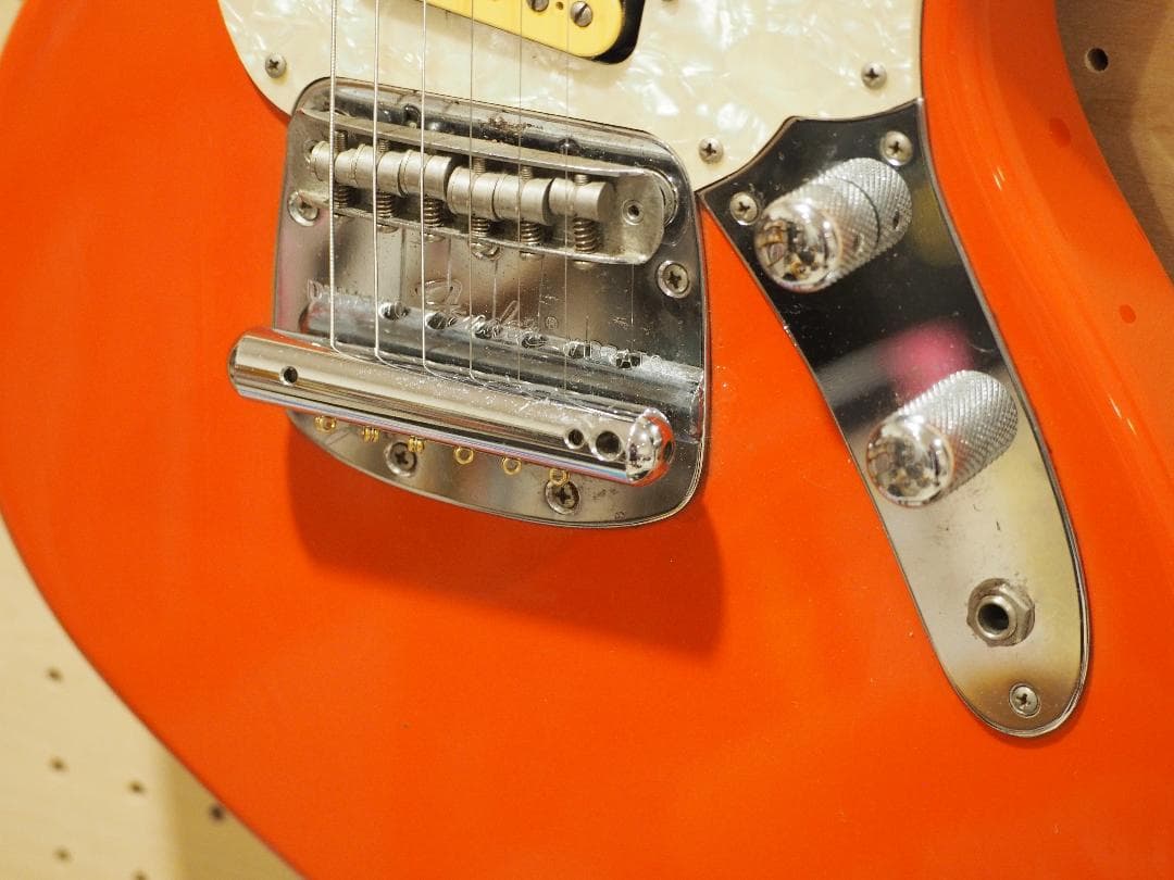 Fender  Cobain Jag-Stang　ジャグスタング