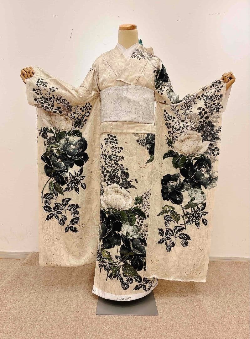 ジルスチュアート　振袖のみ　6/29まで出品