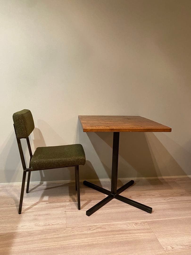 ACME Furniture(アクメファニチャー)カフェテーブル