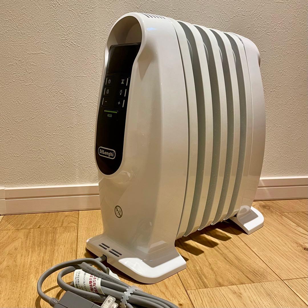 ナチュラル　De'Longhi デロンギ ミニオイルヒーターNJ0505E