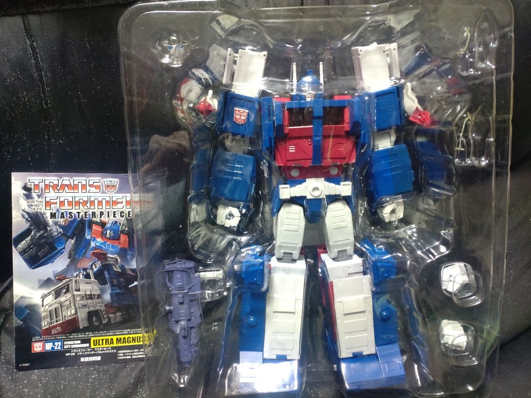 タカラトミートランスフォーマーМPウルトラマグナス