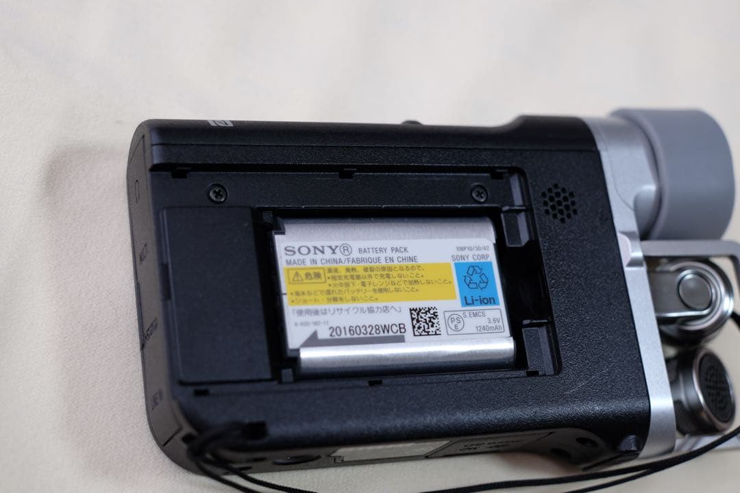 ［極美品］SONY HDR-MV1 ビデオカメラ本体