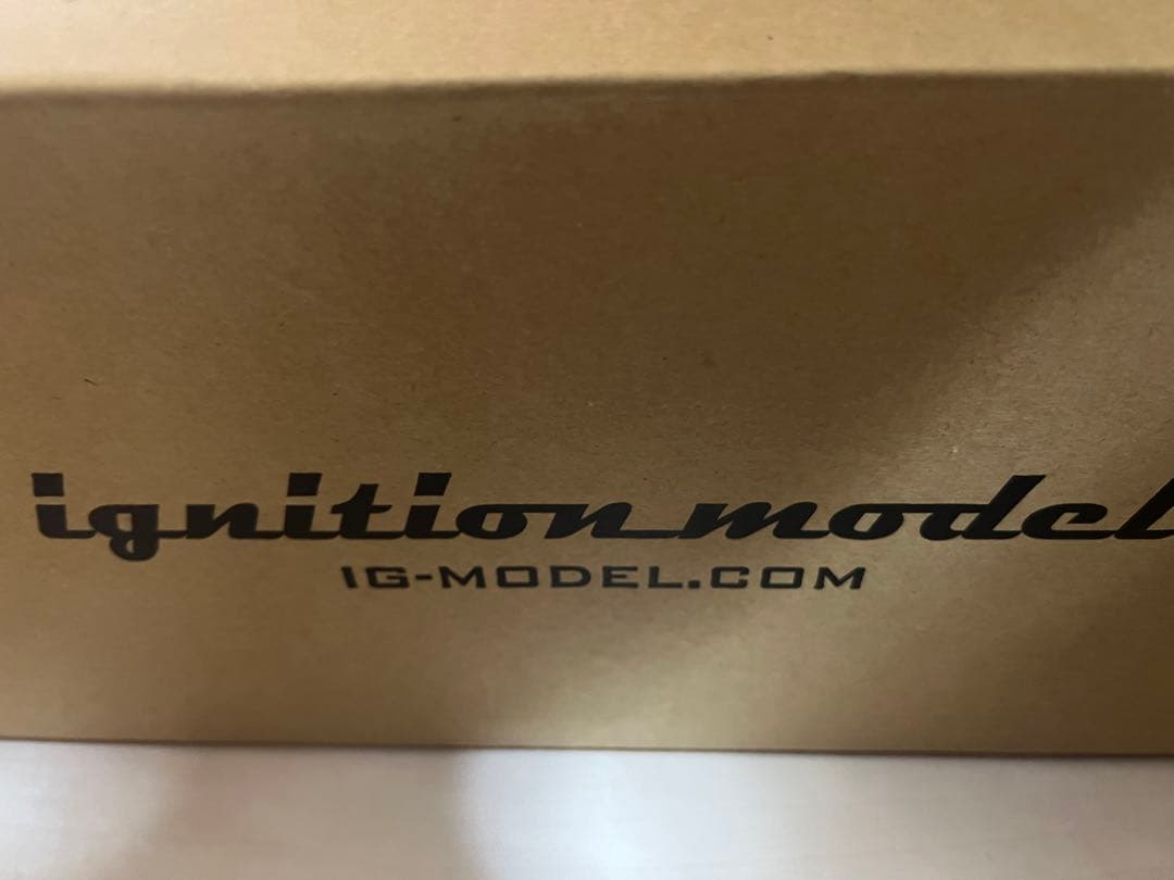 佐田ビルダーズ　ローレル イグニッションモデル ミニカー