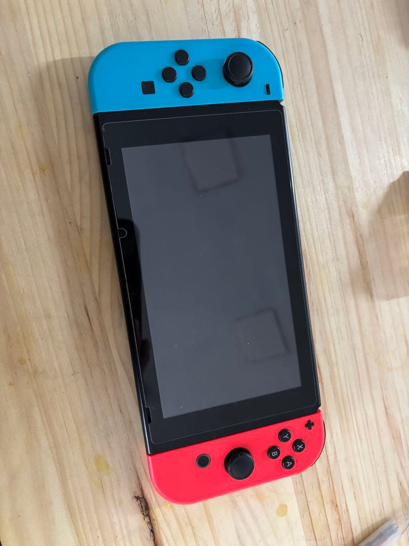 Nintendo Switch 青/赤 MALOSSI