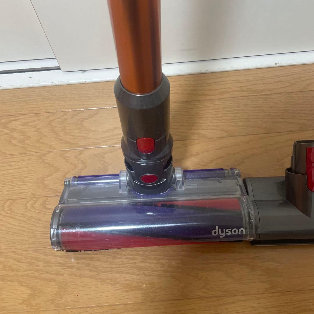 Dyson V10 スティッククリーナー 本体　付属品