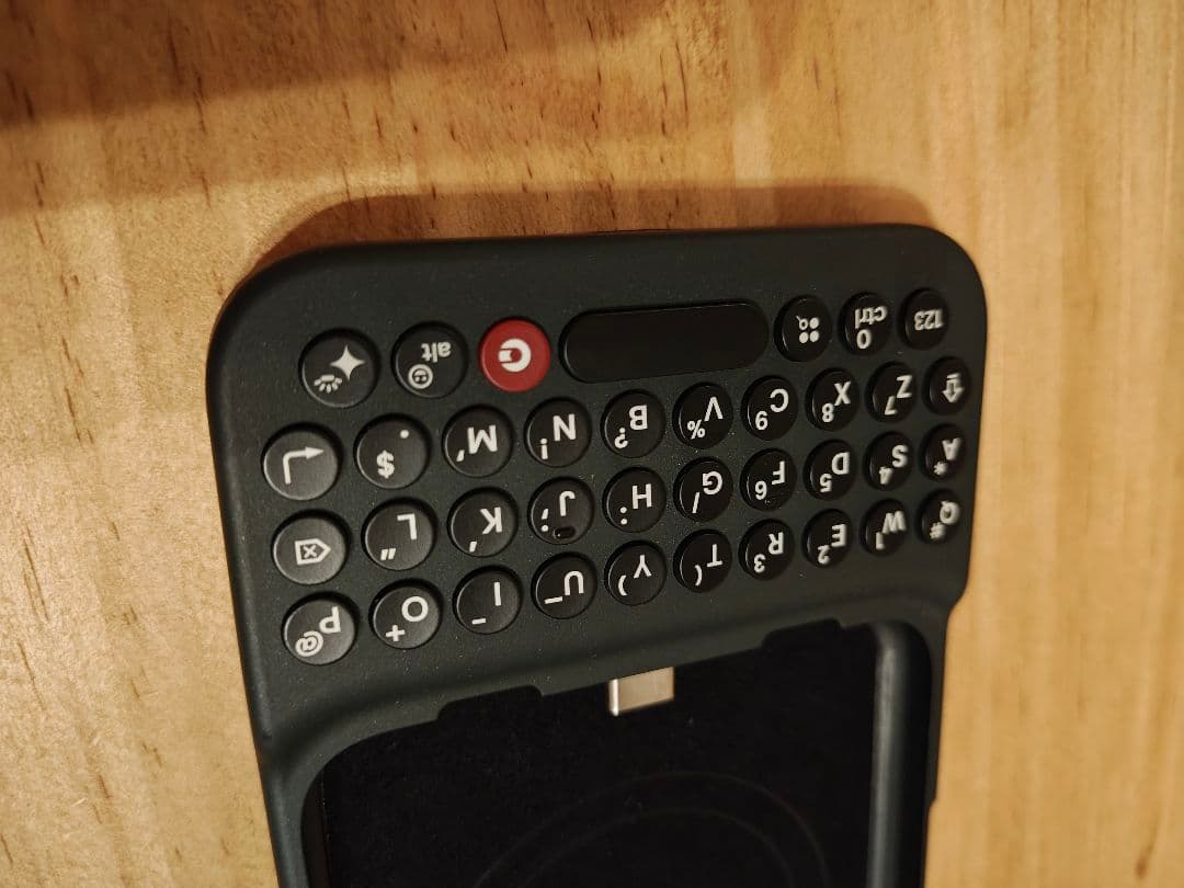 【中古品】Clicks Keyboard for Razr 2024