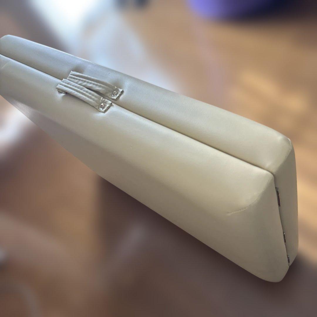 ETBELLA 折りたたみマッサージベッド 専用キャリーバッグ付き