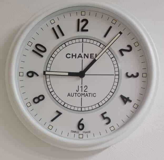 新品未使用　希少　J12　 掛け時計 　ホワイト　非売品