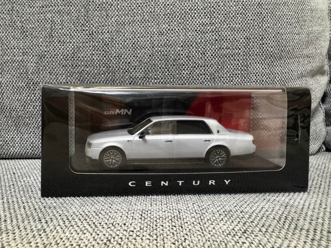 新品 トヨタ GRセンチュリー　CENTURY 1/43 ホワイトミニカー