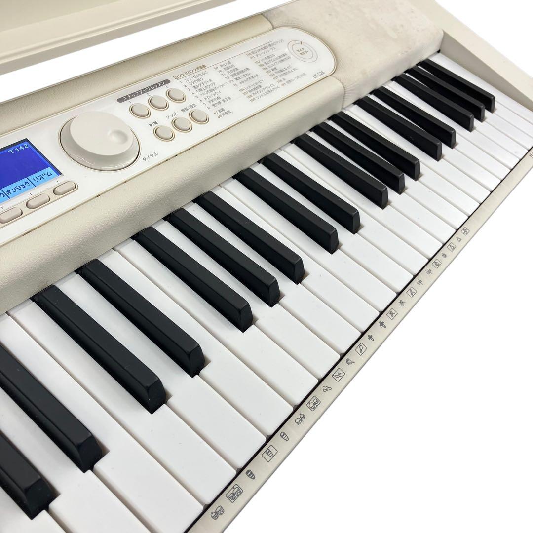 2022年製　CASIO 楽らくキーボード　光ナビゲーション　LK-526