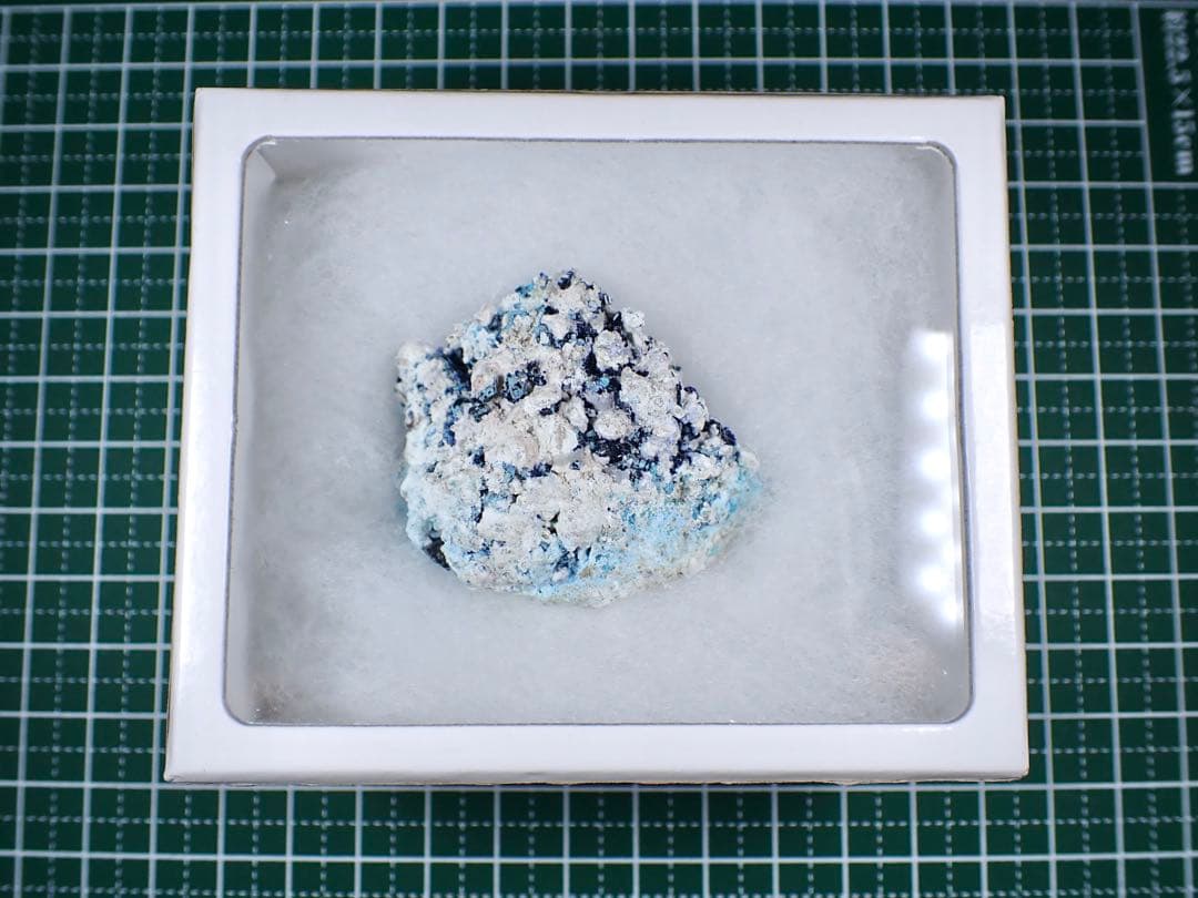 逸見石(TL)、千代子石(TL) 布賀鉱山