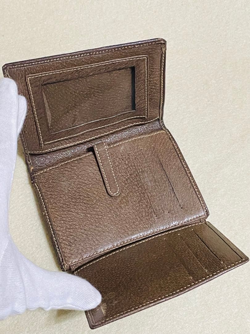 Gucci グッチ　GGキャンバス 二つ折り財布