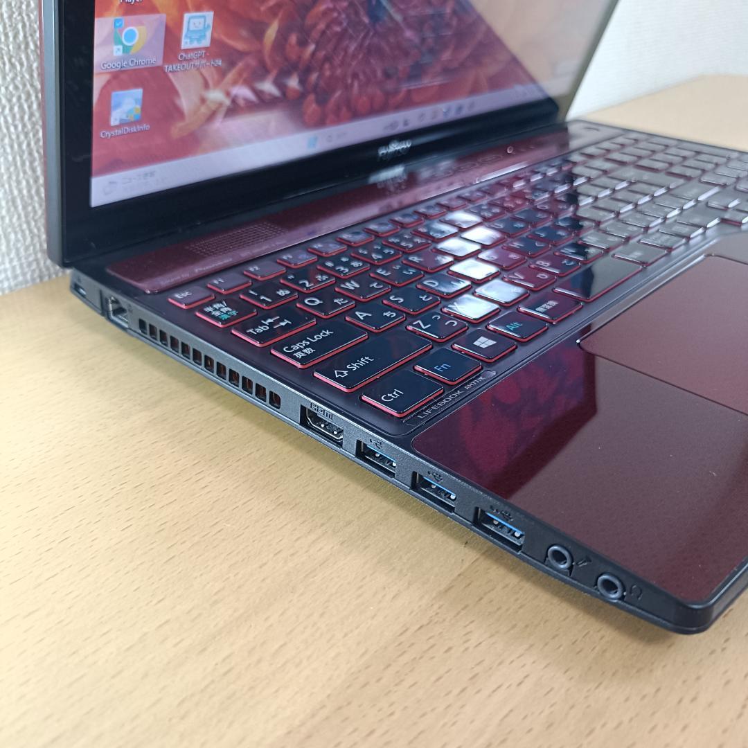 Core i7 Windows11 ノートPC SSD メモリ16GB 富士通