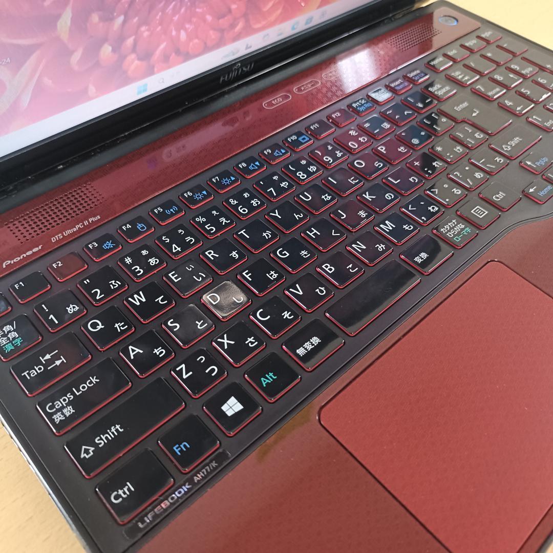 Core i7 Windows11 ノートPC SSD メモリ16GB 富士通