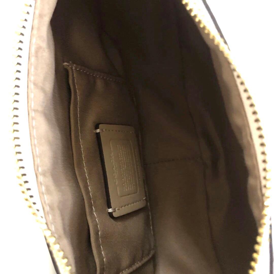 ［かなり美品］コーチ　ハーフムーン　ワンショルダー　バッグ　2way ホワイト系