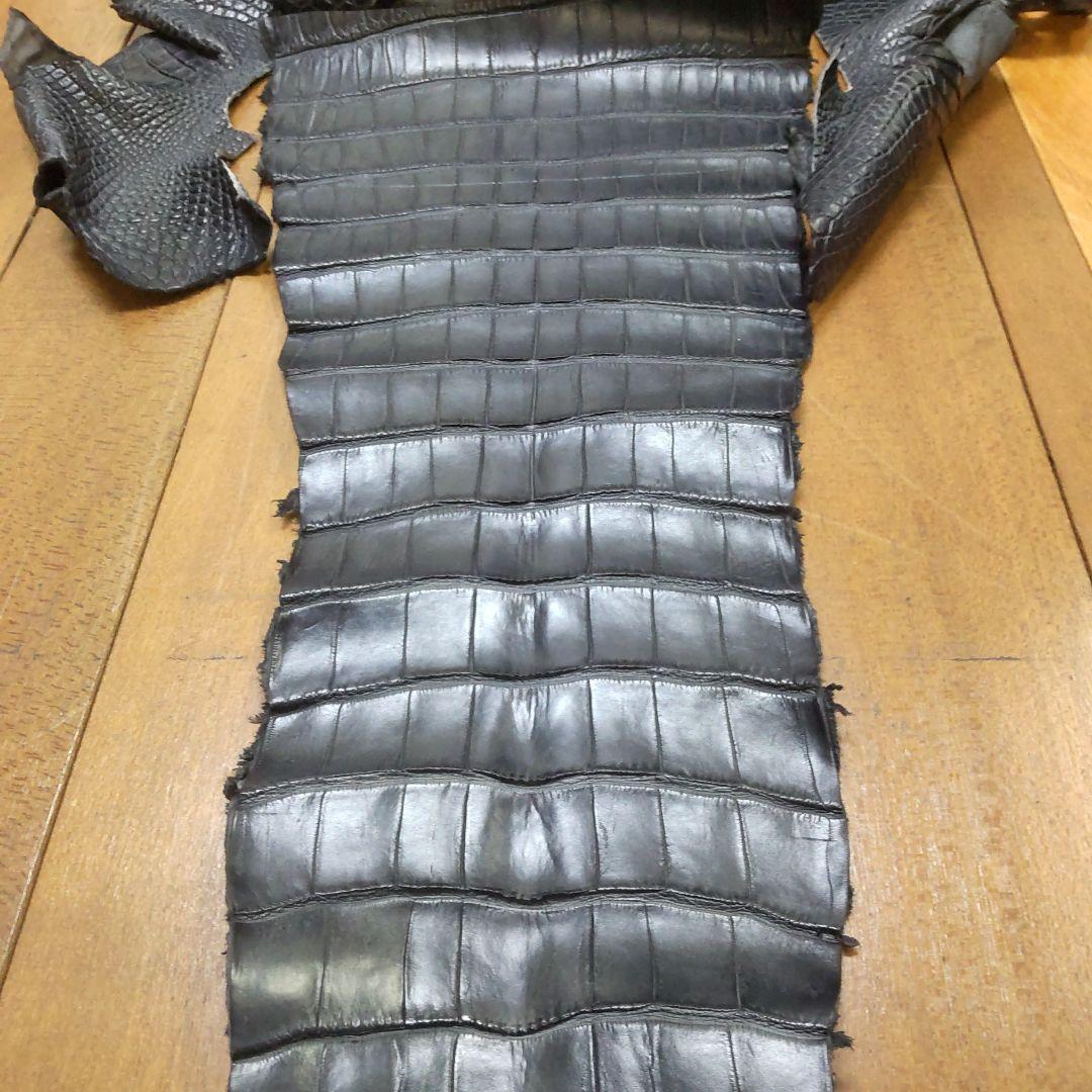 m*n様 クロコダイル（シャムワニ）ハギレ　美品　濃グレー　Lサイズ　現品限り